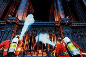Фотография VR-квеста Save Notre-Dame on Fire от компании Гравитация (Фото 2)